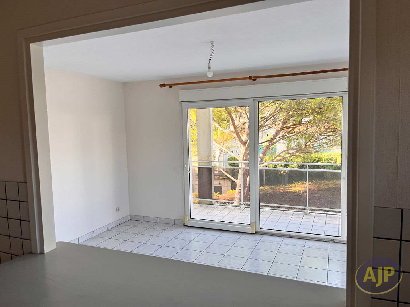 Appartement à louer, 47m², Saintes