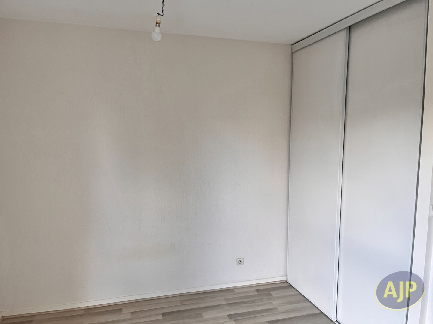 Appartement à louer, 47m², Saintes