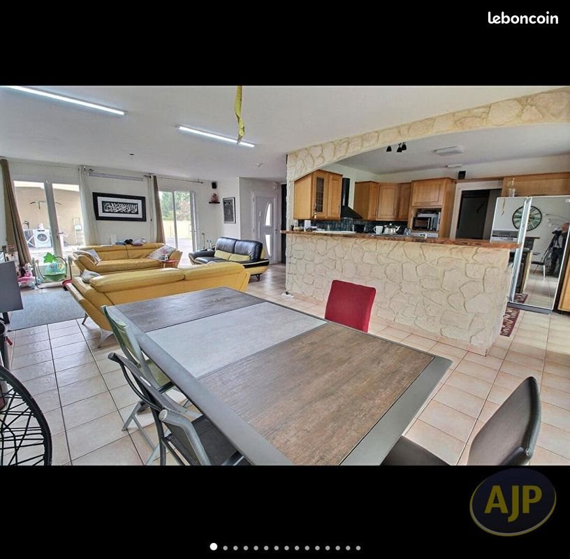 Maison à vendre, 182m², Saintes