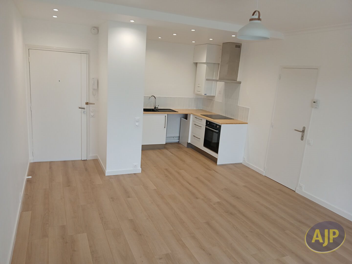 Appartement à vendre, 53m², Saintes