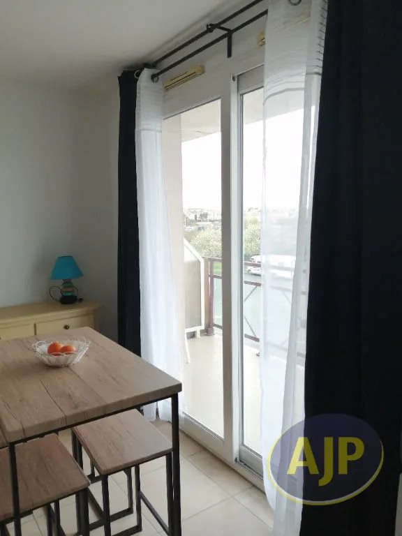 Appartement à louer, 20m², Rochefort