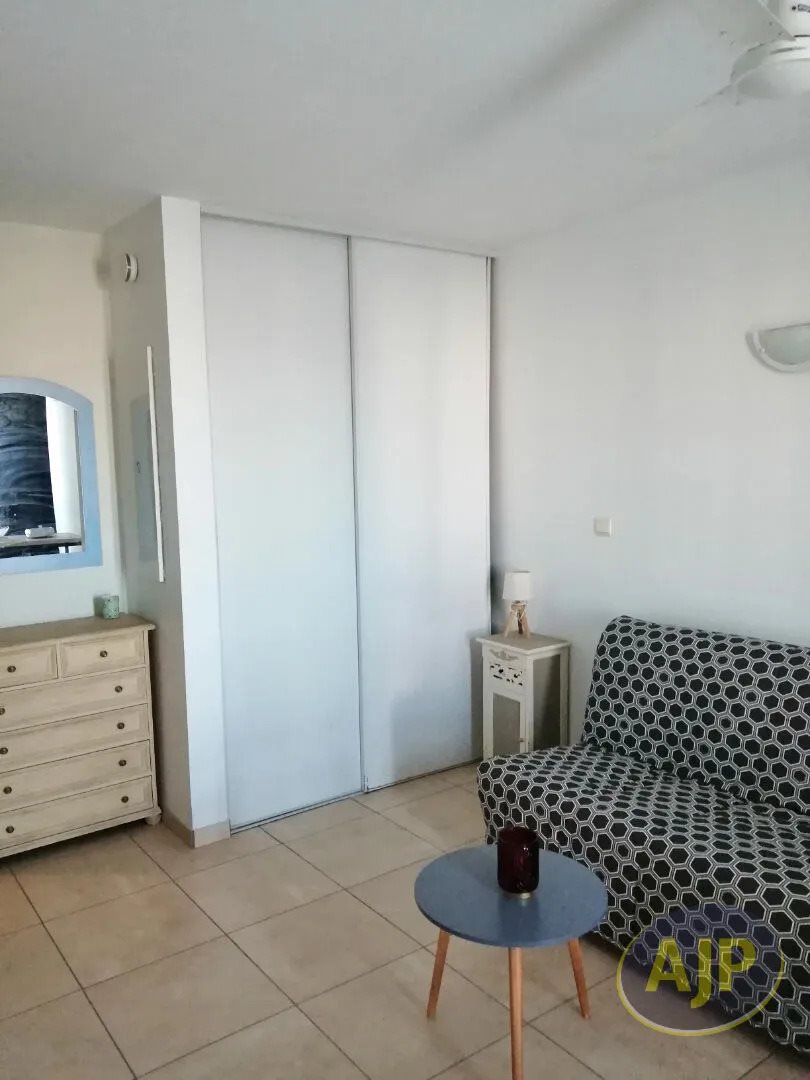 Appartement à louer, 20m², Rochefort