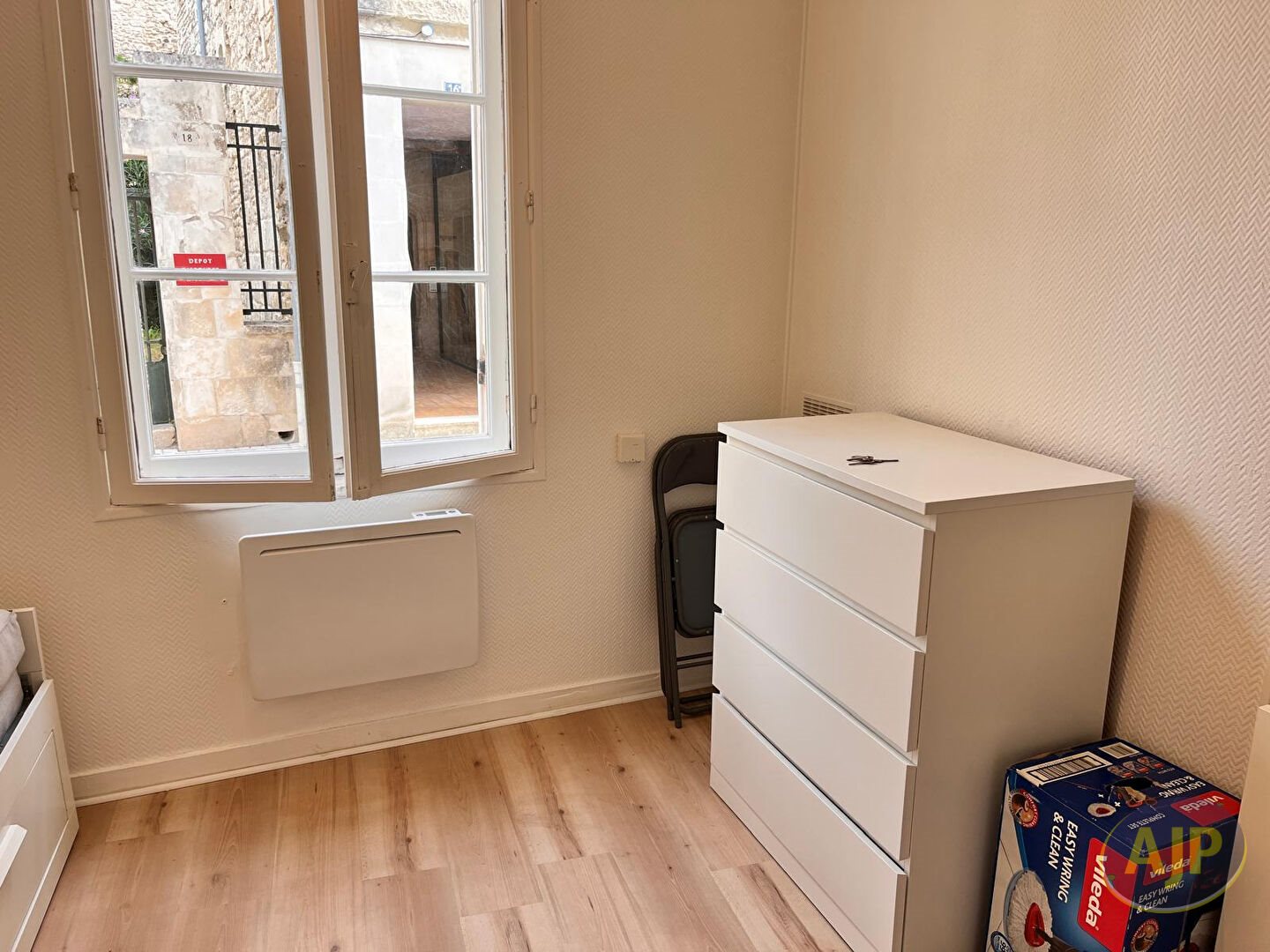 Appartement à louer, 14m², Saintes
