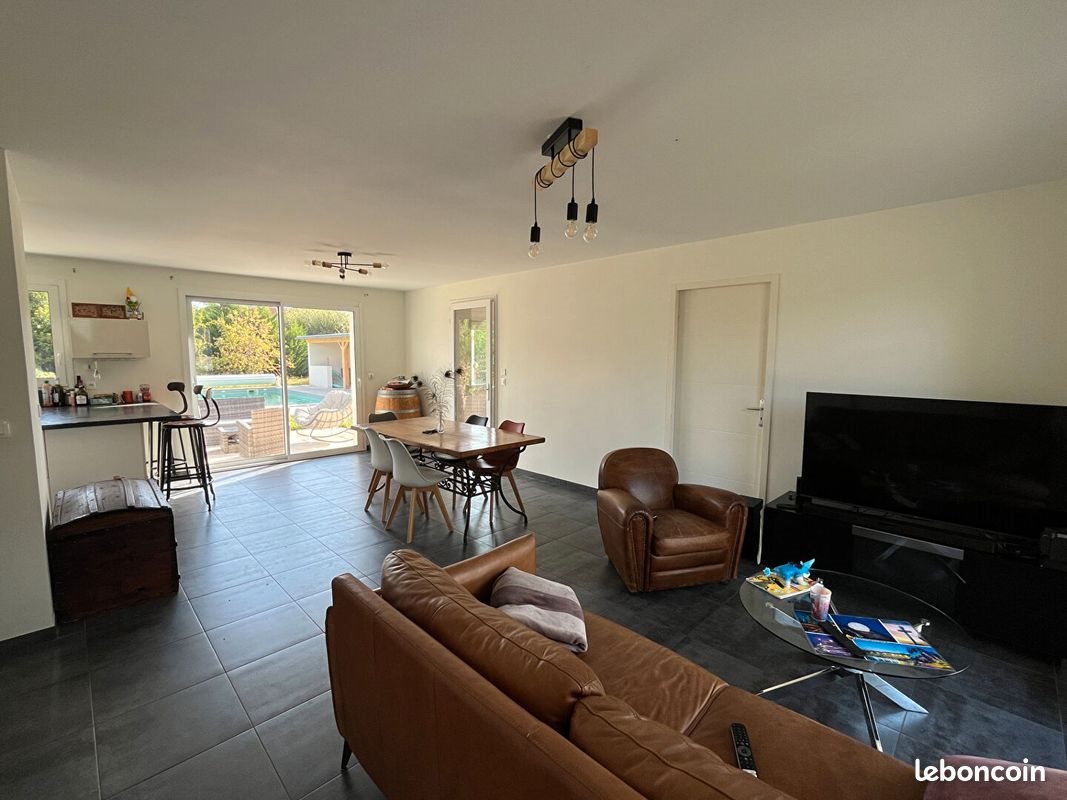Maison à vendre, 101m², Sadroc