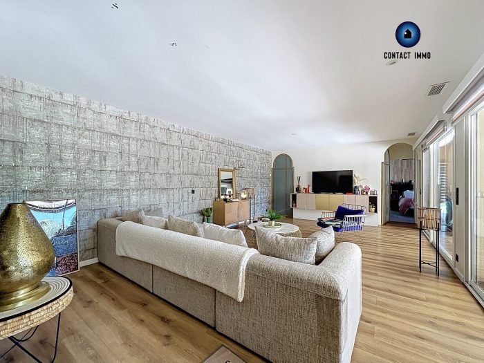 Maison à vendre, 220m², Ussac