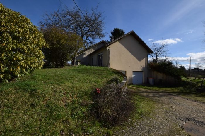 Maison à vendre, 110m², Lubersac