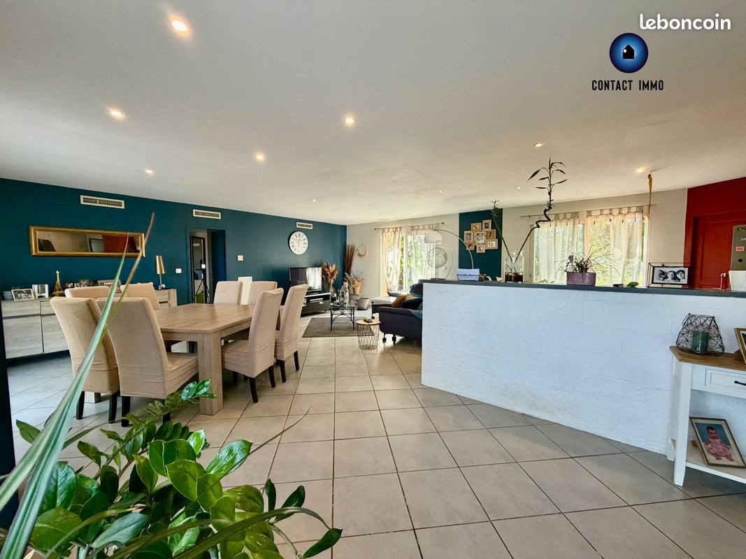 Maison à vendre, 143m², Sainte-Féréole