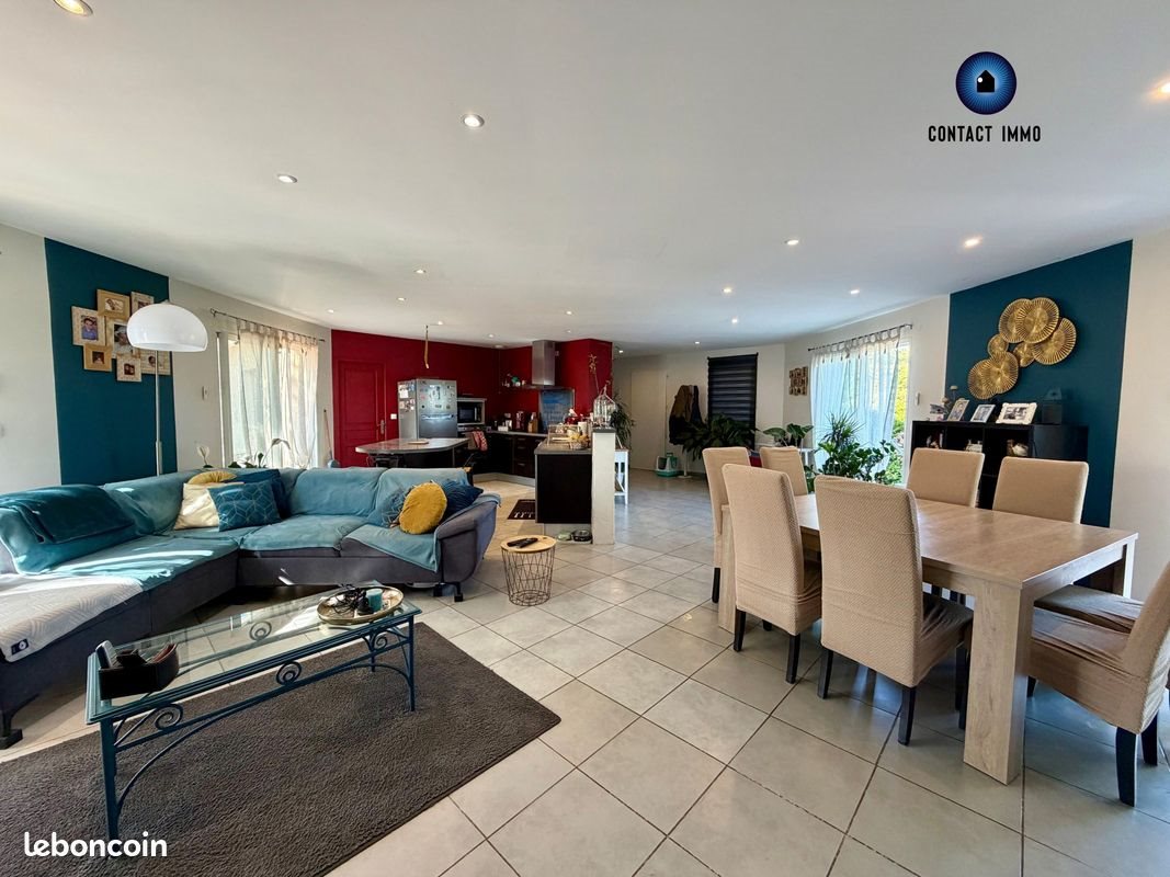 Maison à vendre, 143m², Sainte-Féréole