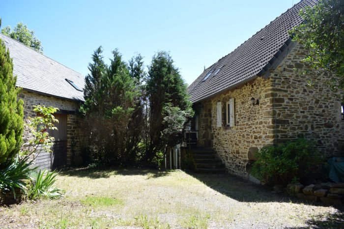 Maison à vendre, 110m², Beynat