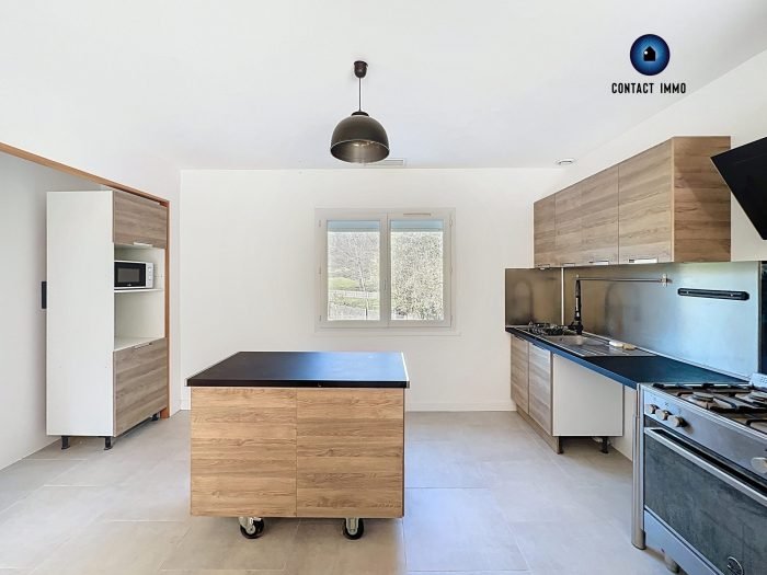 Maison à vendre, 104m², Larche