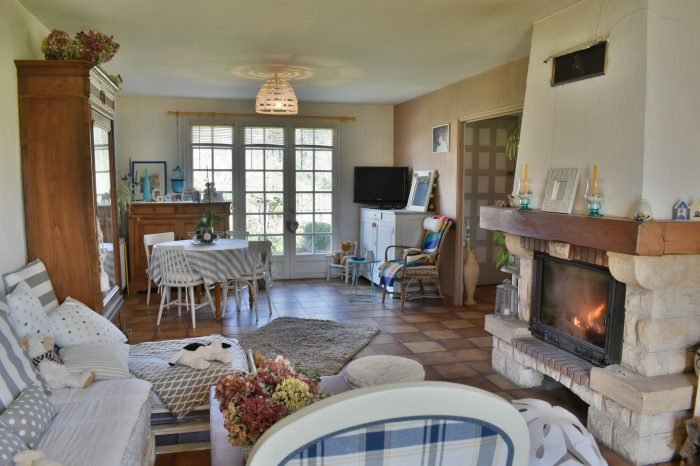 Maison à vendre, 100m², Brignac-la-Plaine