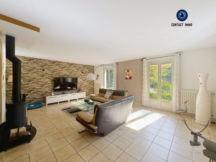Maison à vendre, 158m², Larche