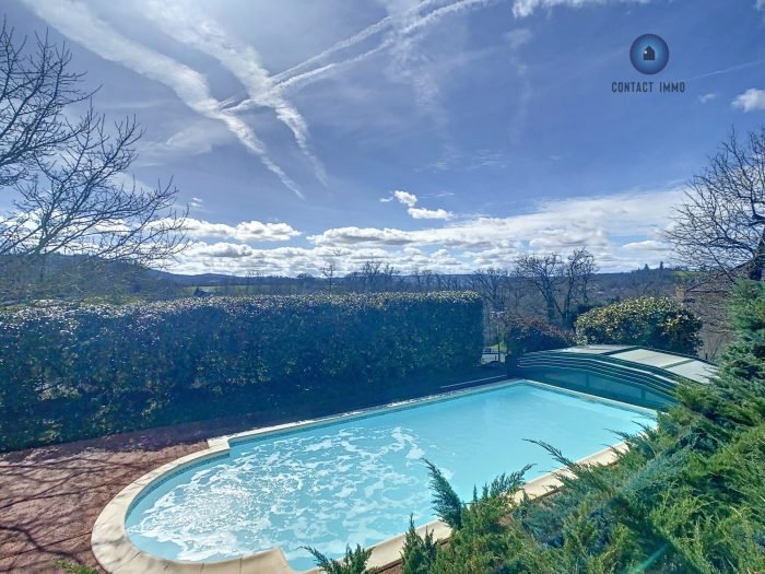 Maison à vendre, 170m², Saint-Pantaléon-de-Larche