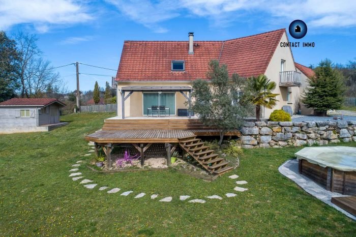 Maison à vendre, 200m², Chasteaux