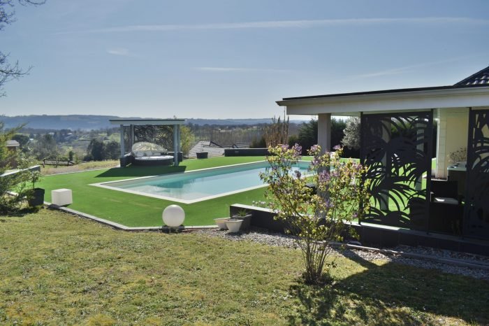Maison à vendre, 198m², Saint-Pantaléon-de-Larche