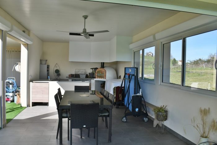Maison à vendre, 198m², Saint-Pantaléon-de-Larche