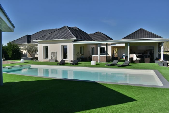 Maison à vendre, 198m², Saint-Pantaléon-de-Larche