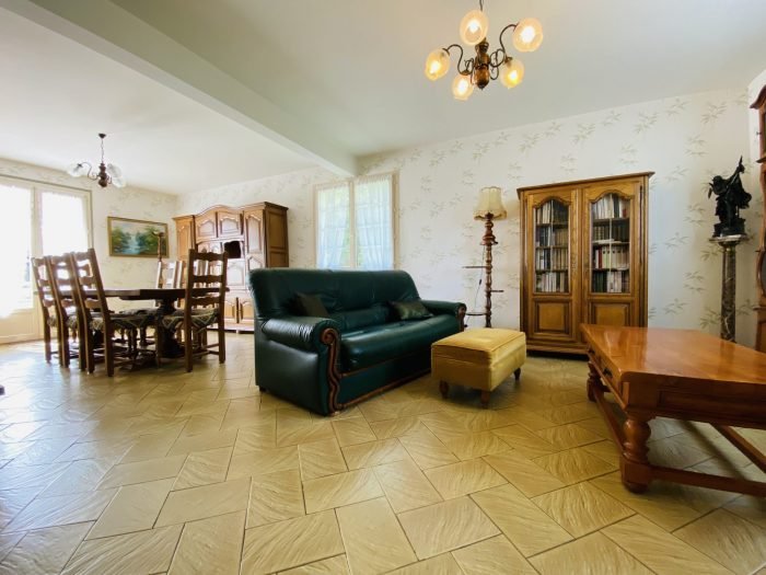 Maison à vendre, 136m², Masseret