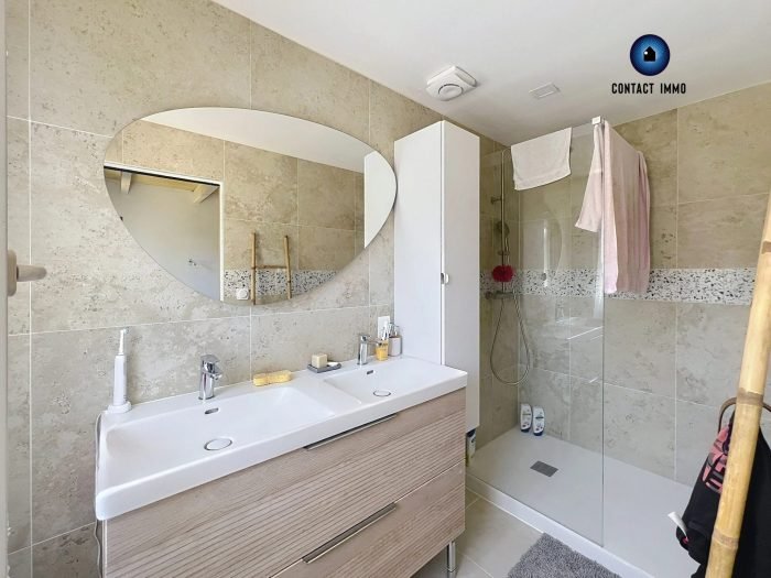 Maison à vendre, 115m², Saint-Pantaléon-de-Larche