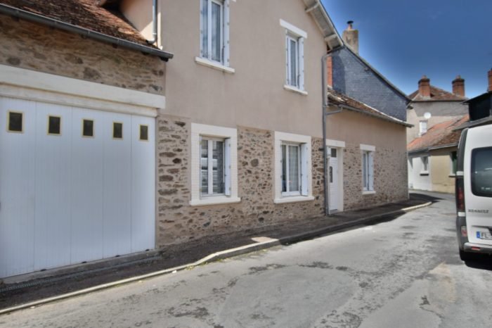 Maison à vendre, 140m², Lubersac