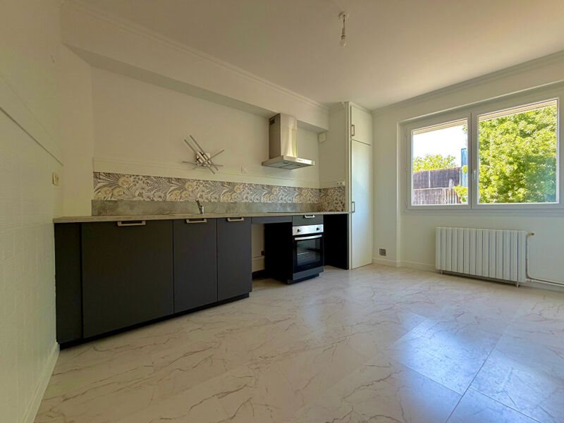 Appartement à louer, 111m², Brive-la-Gaillarde