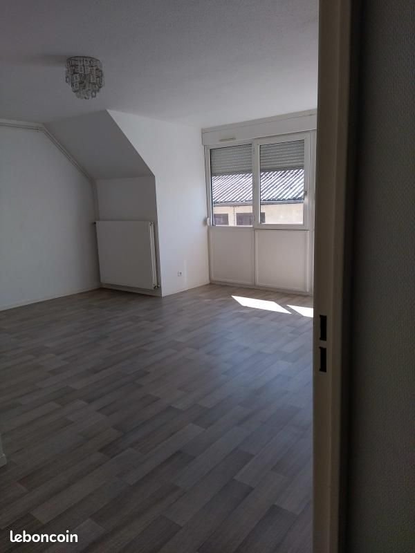 Appartement à louer, 66m², Laguenne