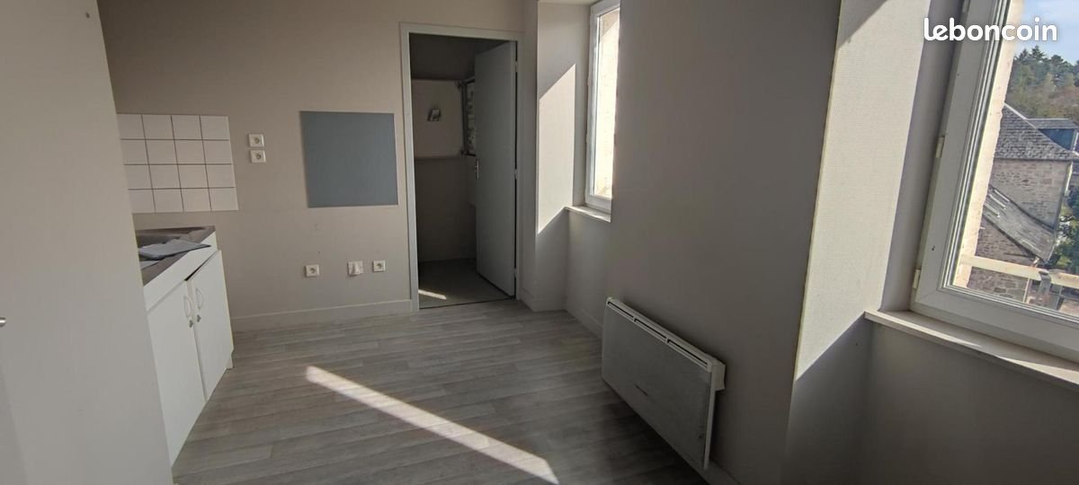Appartement à louer, 113m², Saint-Germain-les-Vergnes