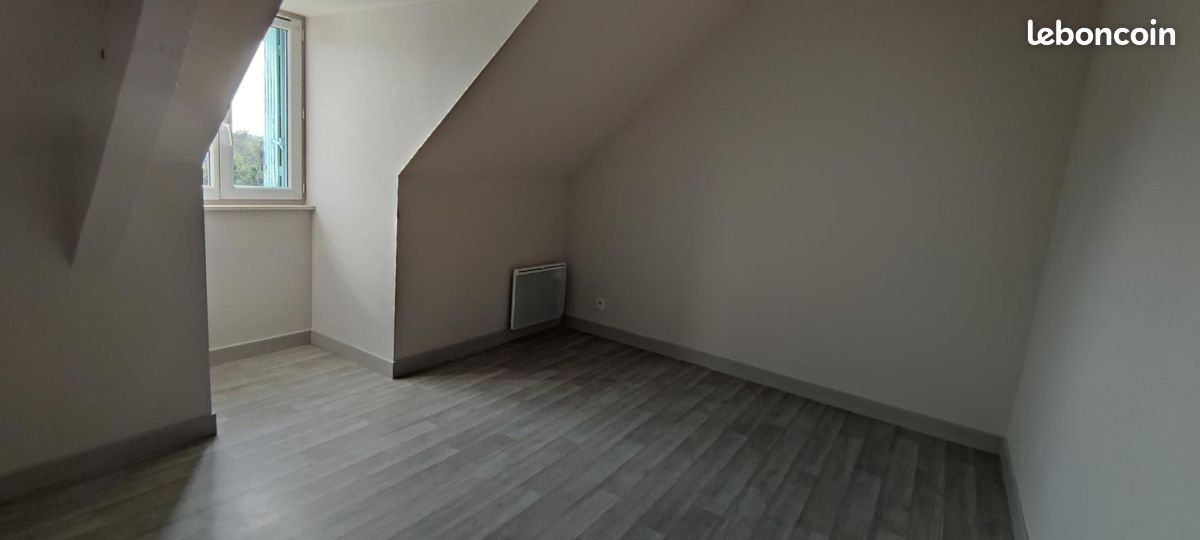 Appartement à louer, 113m², Saint-Germain-les-Vergnes