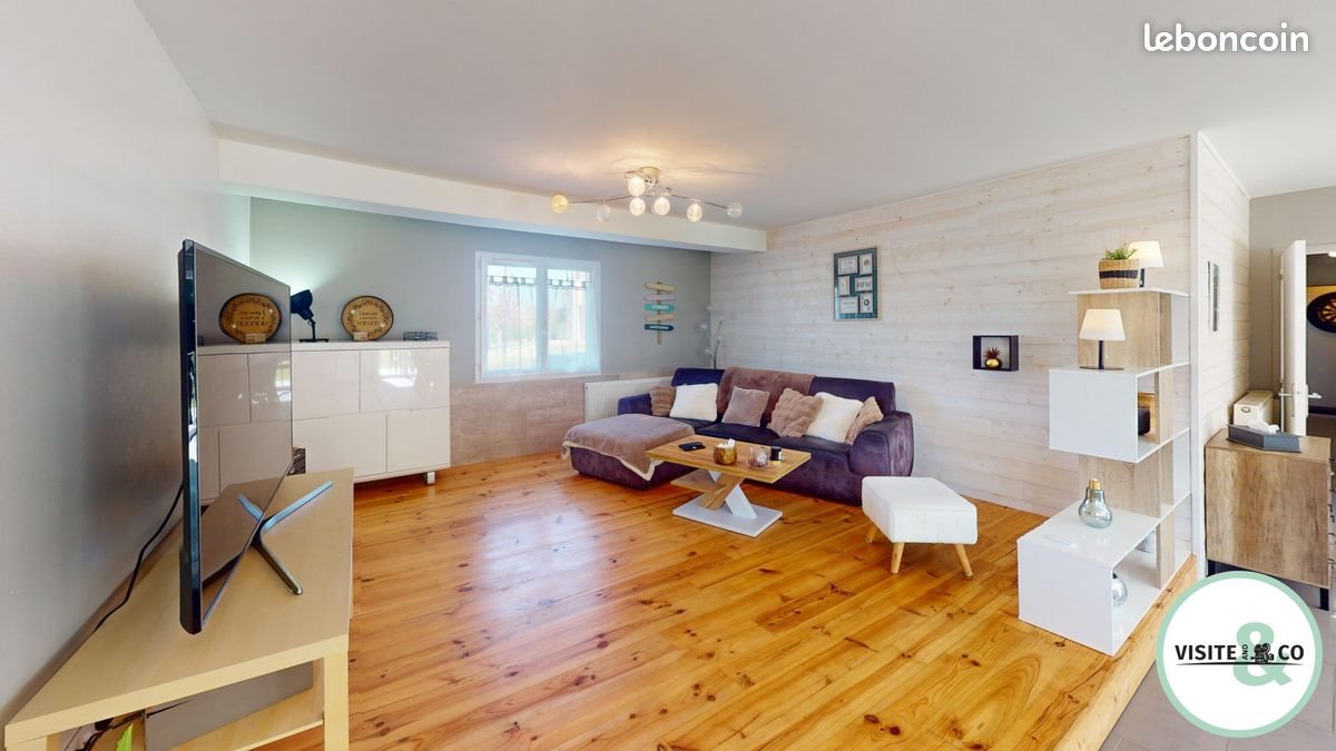 Maison à louer, 196m², Rots