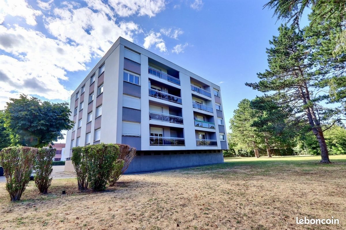 Appartement à vendre, 78m², Cébazat