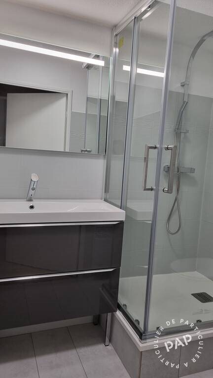 Appartement à louer, 32m², Valbonne