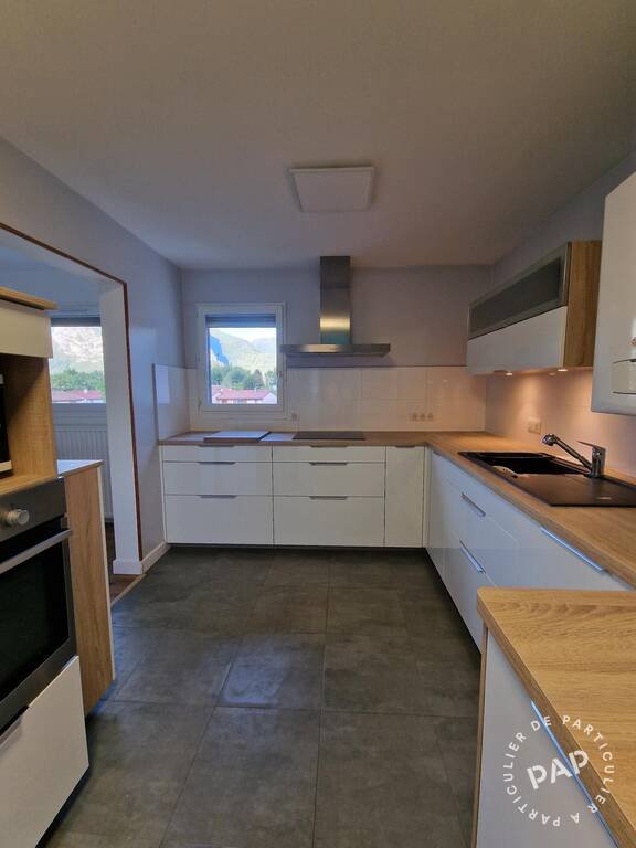 Appartement à louer, 91m², Fontaine