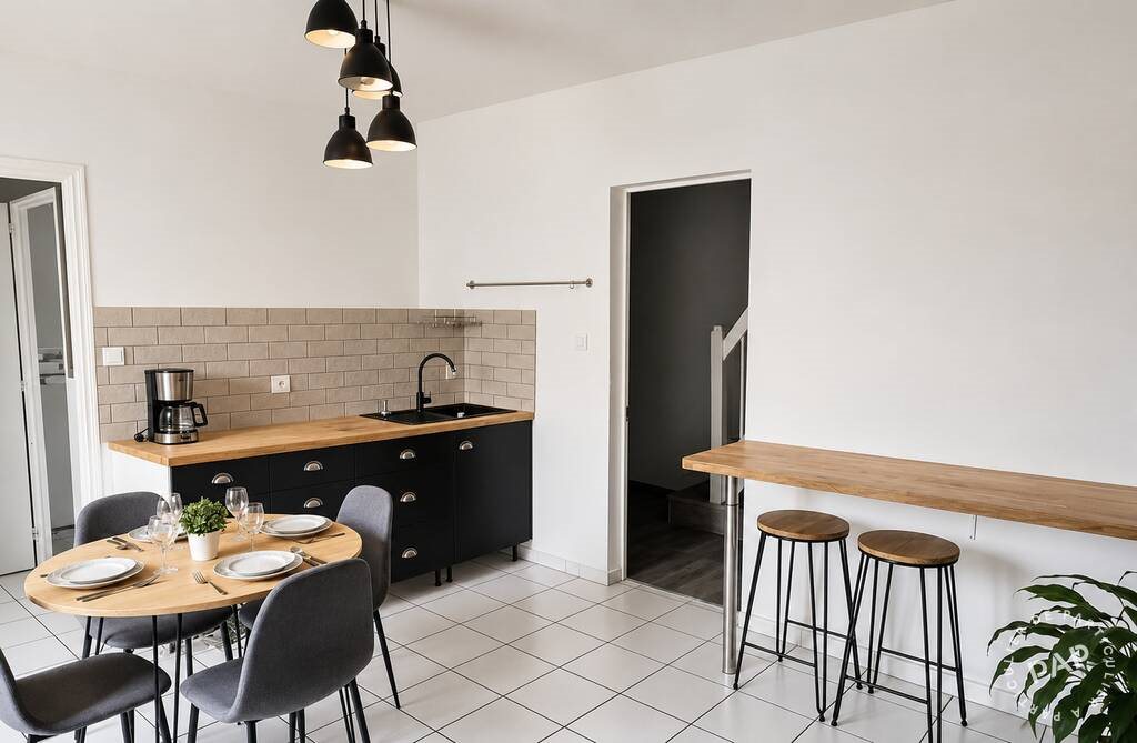 Maison à louer, 150m², Saint-Hilaire-la-Palud