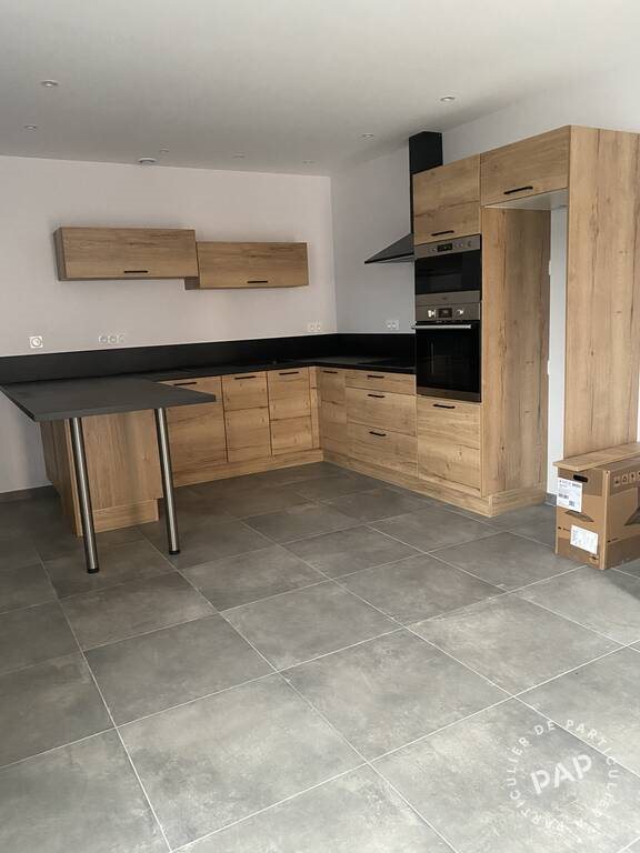 Maison à louer, 92m², Légny
