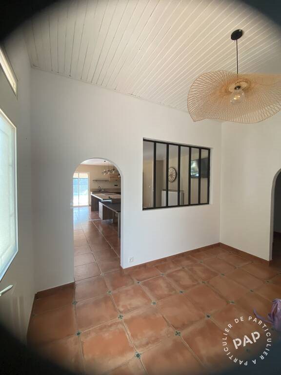 Maison à louer, 265m², Montjoire
