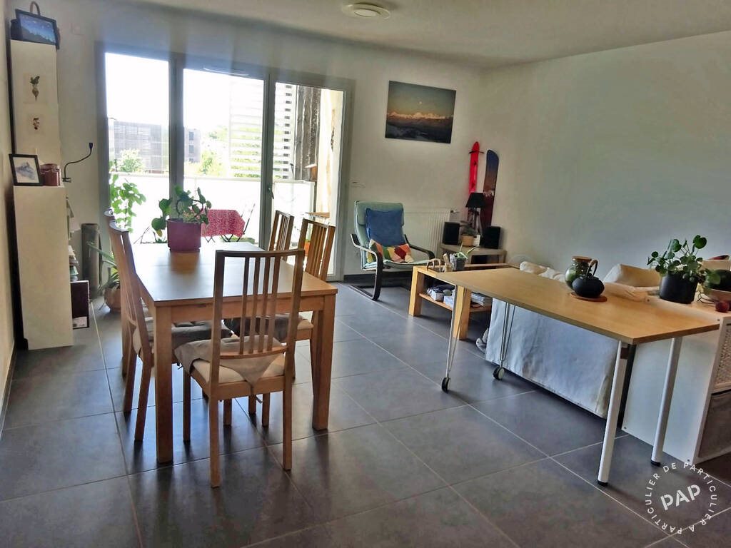 Appartement à louer, 70m², La Terrasse