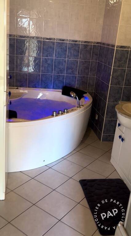 Appartement à louer, 67m², Cranves-Sales