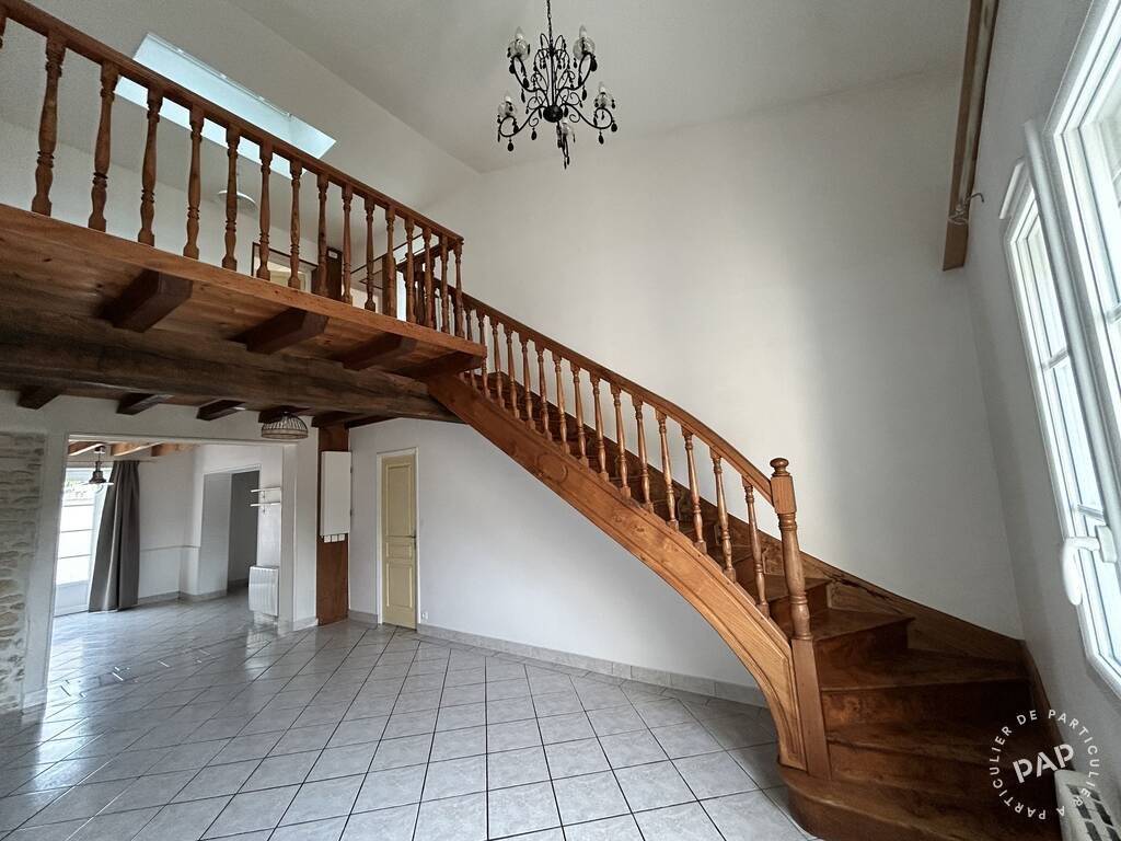 Maison à louer, 133m², Mosnac