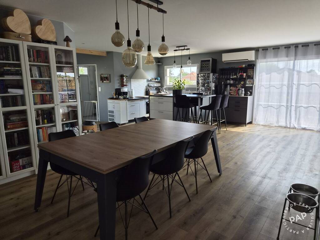 Maison à vendre, 110m², Saint-Yzan-de-Soudiac