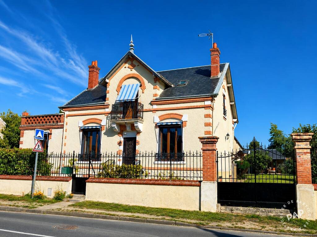 Maison à vendre, 300m², Chambon-la-Forêt