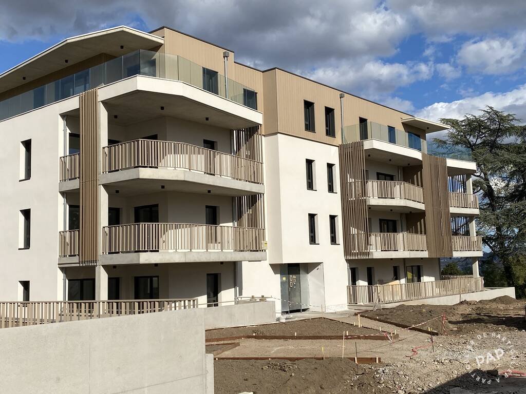 Appartement à louer, 72m², Genilac