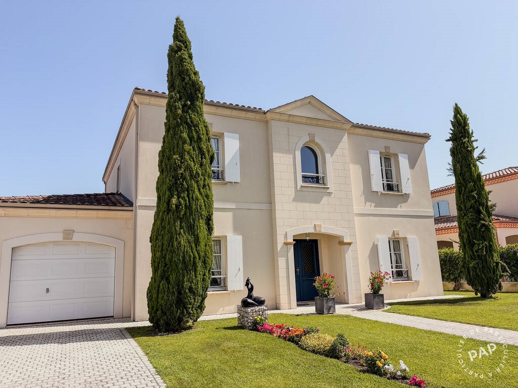 Maison à vendre, 215m², Saint-Médard-d'Eyrans
