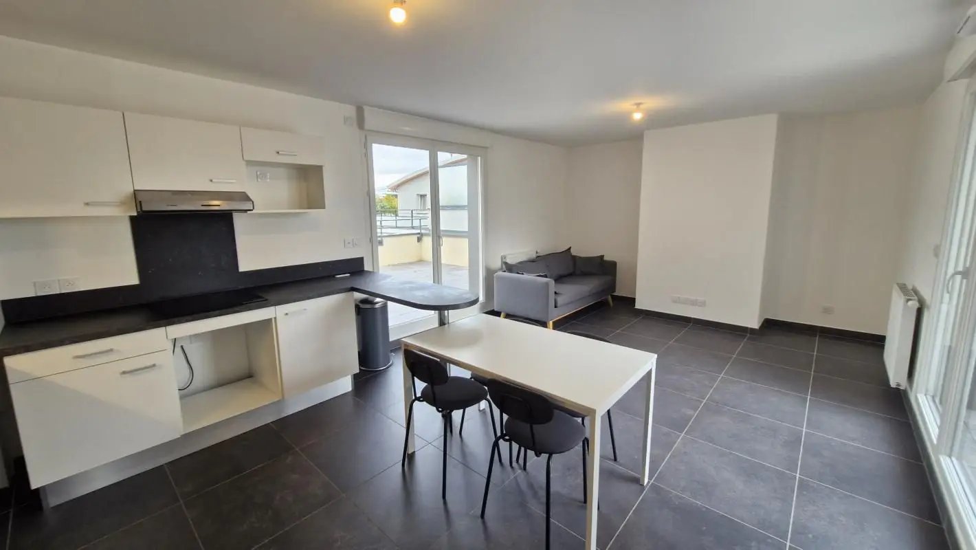 Appartement à louer, 64m², Bron