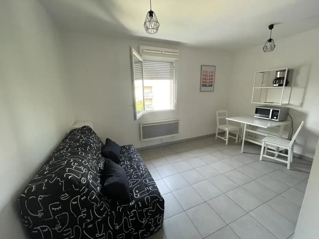 Appartement à louer, 23m², Pierre-Bénite