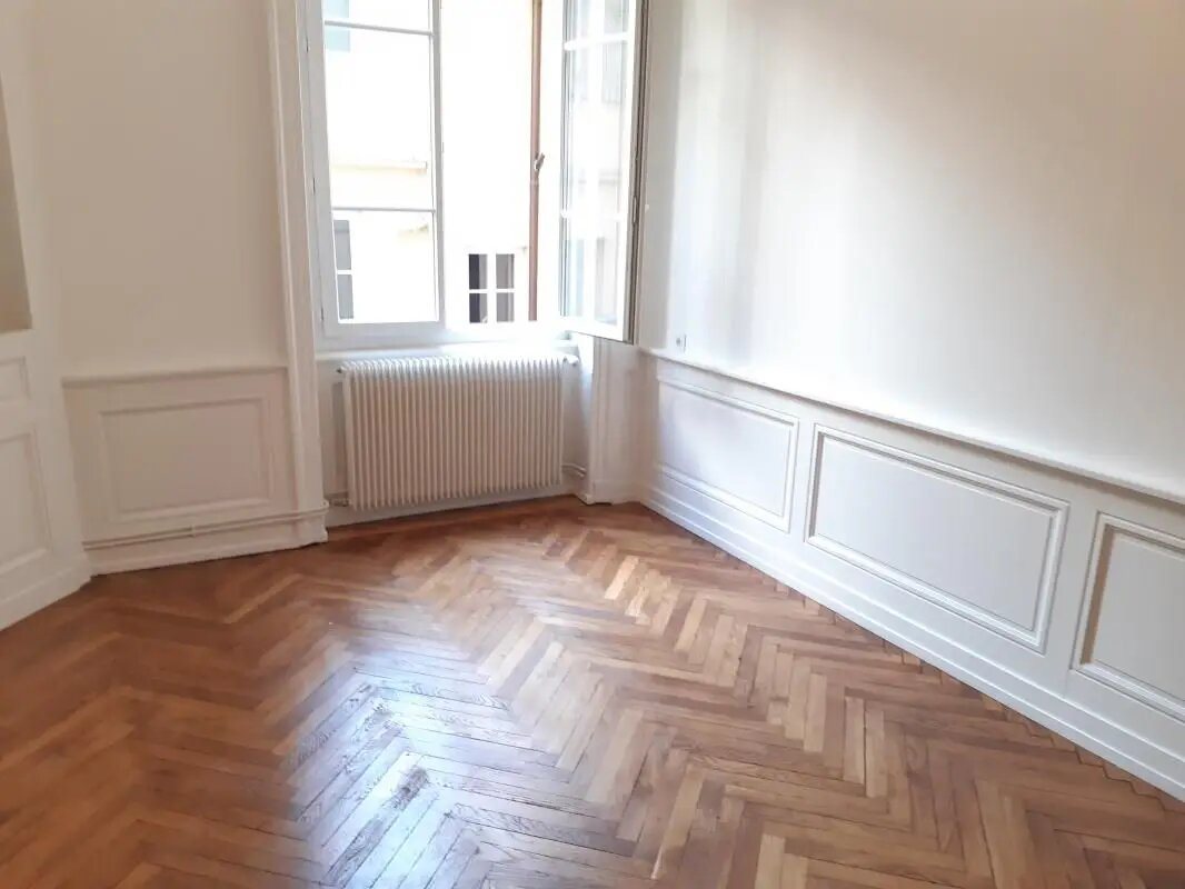 Appartement à louer, 81m², Lyon 1er