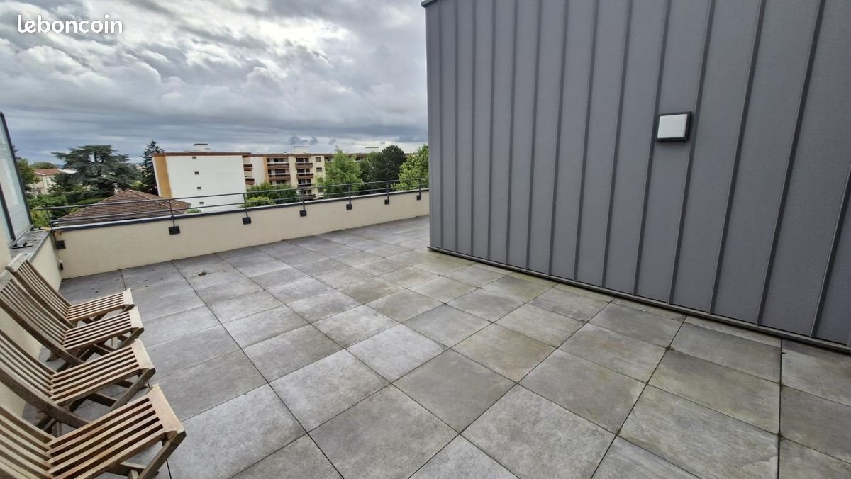 Appartement à louer, 64m², Bron