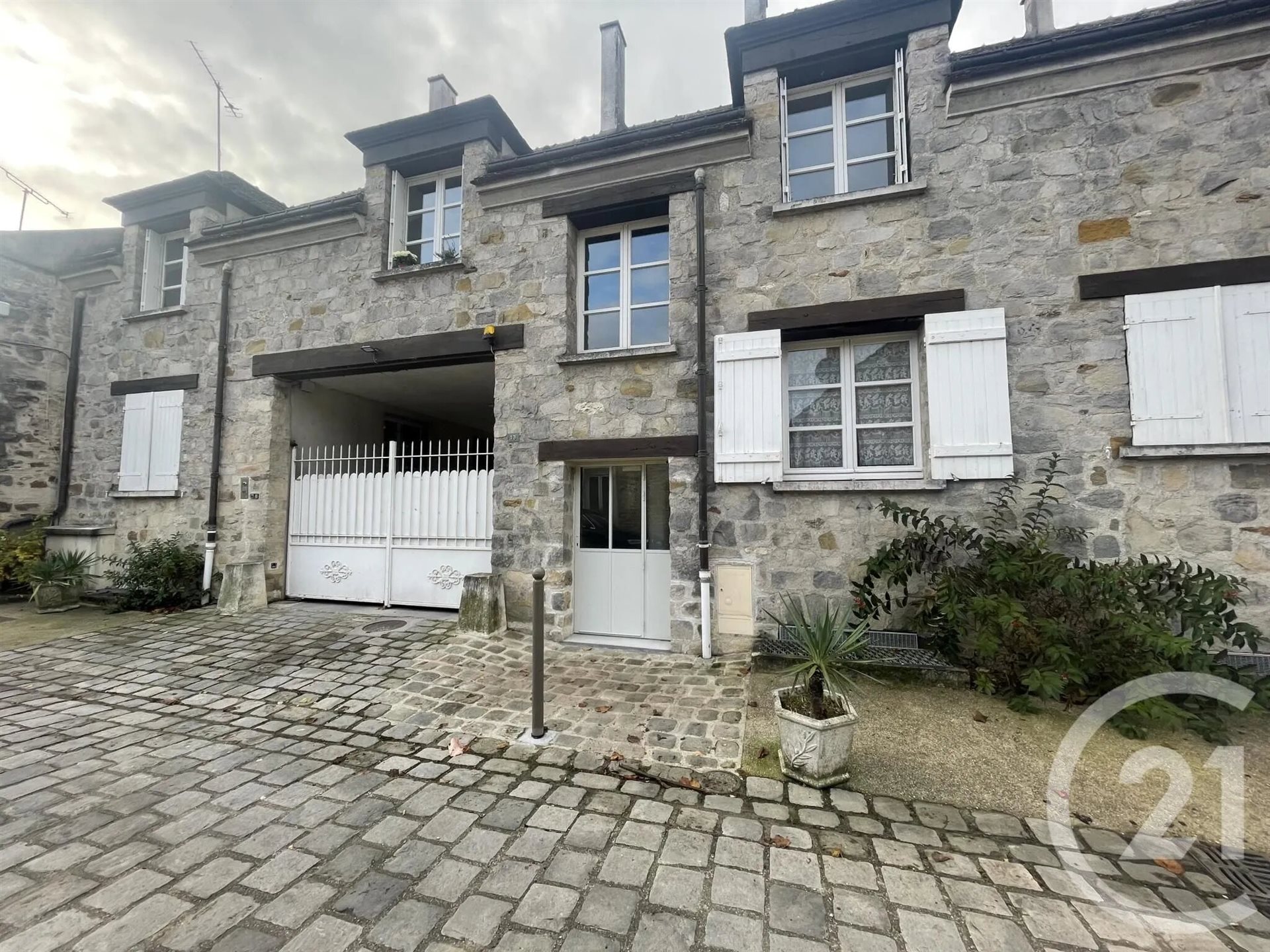 Appartement à louer, 76m², Barbizon