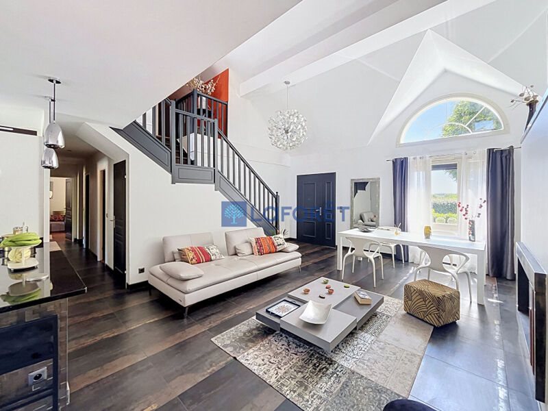 Maison à vendre, 157m², Etiolles