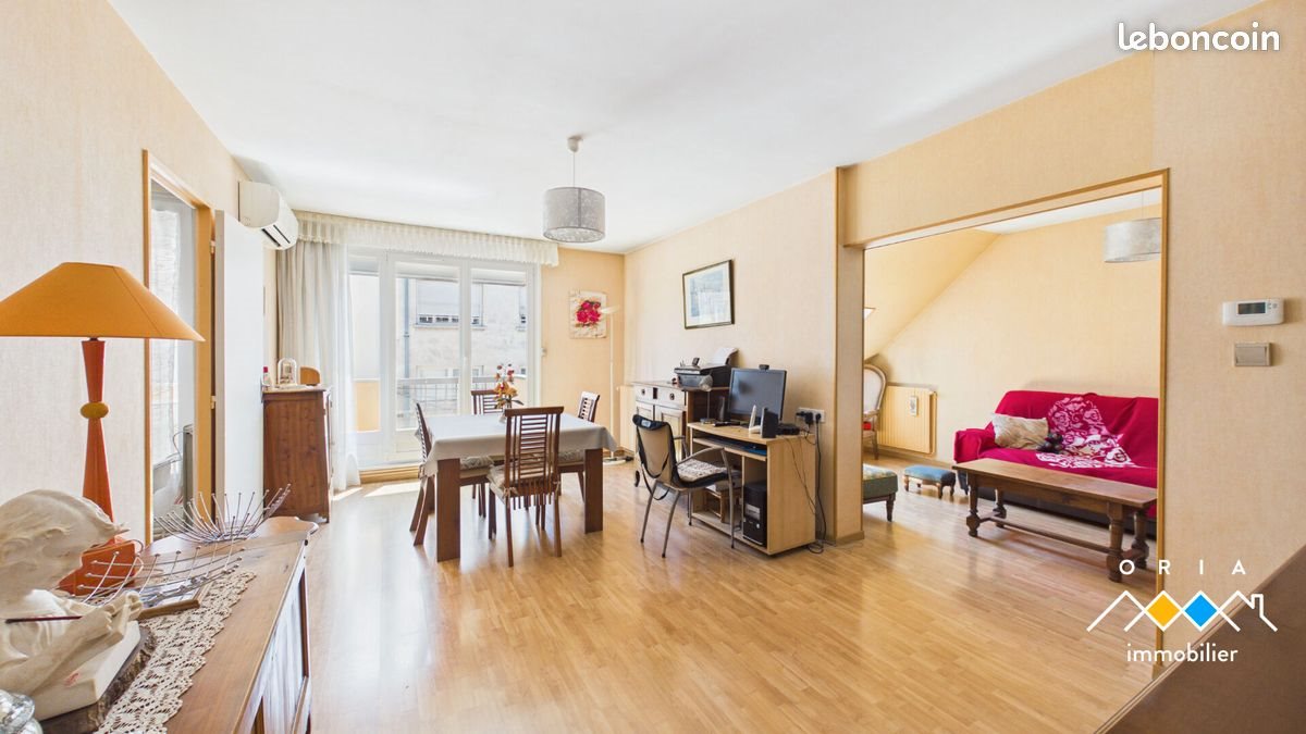 Appartement à vendre, 79m², Saint-Max