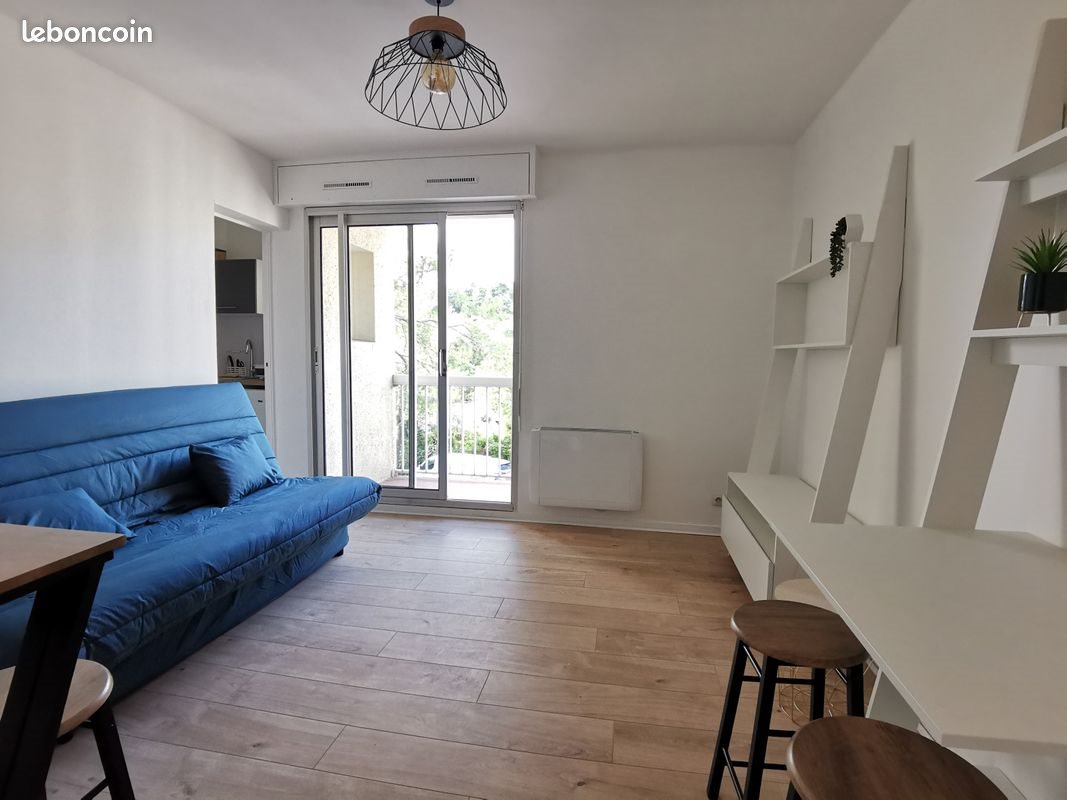 Appartement à louer, 21m², Nîmes